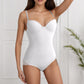 Body mit integriertem BH