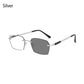 2-in-1-photochrome Lesebrille mit Blaulichtfilter